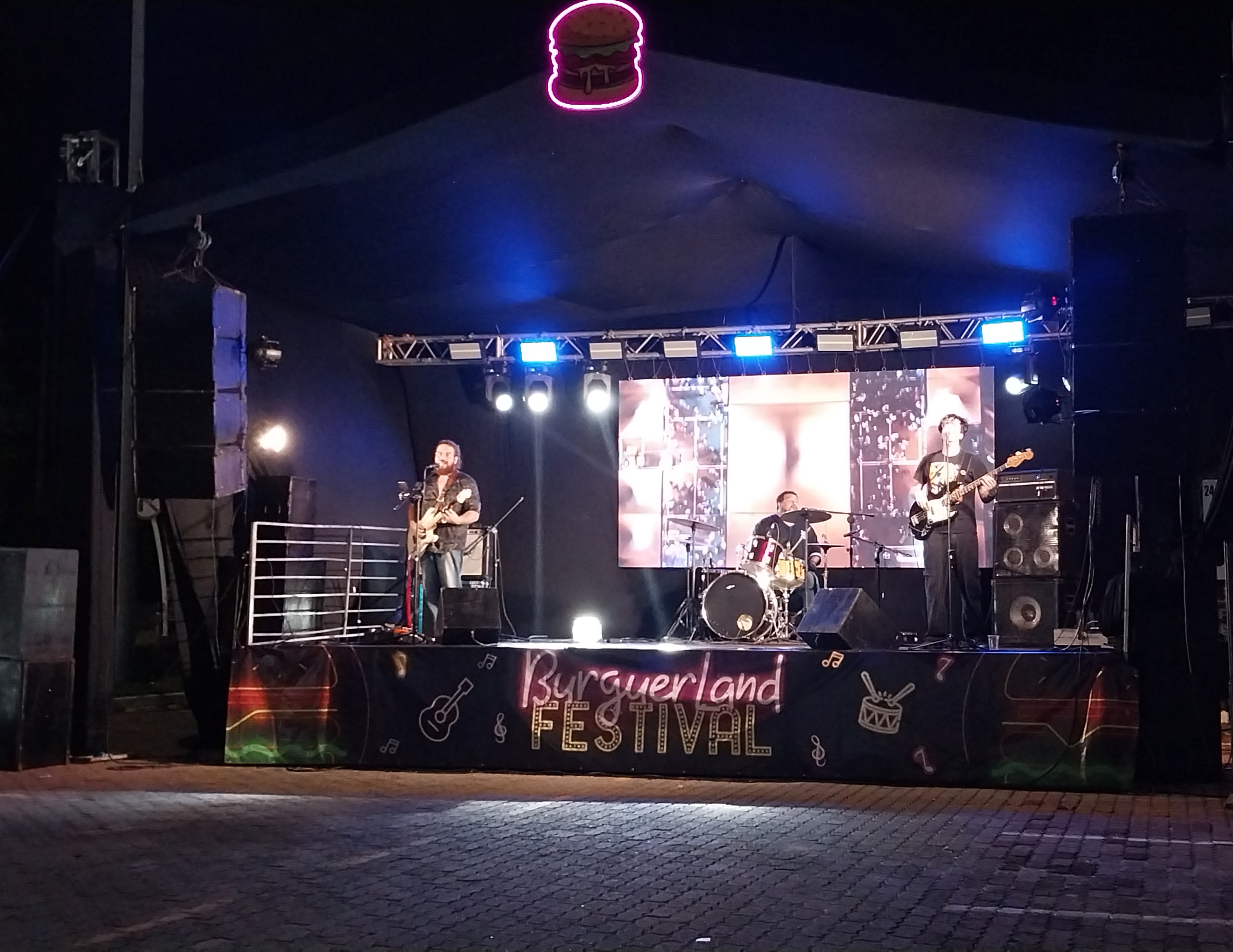 Festival BurguerLand promovido pelo Shopping Rio Mar